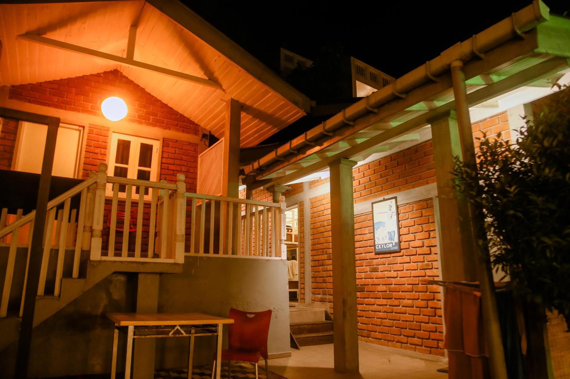 Hangover Hostels ミリッサ エクステリア 写真