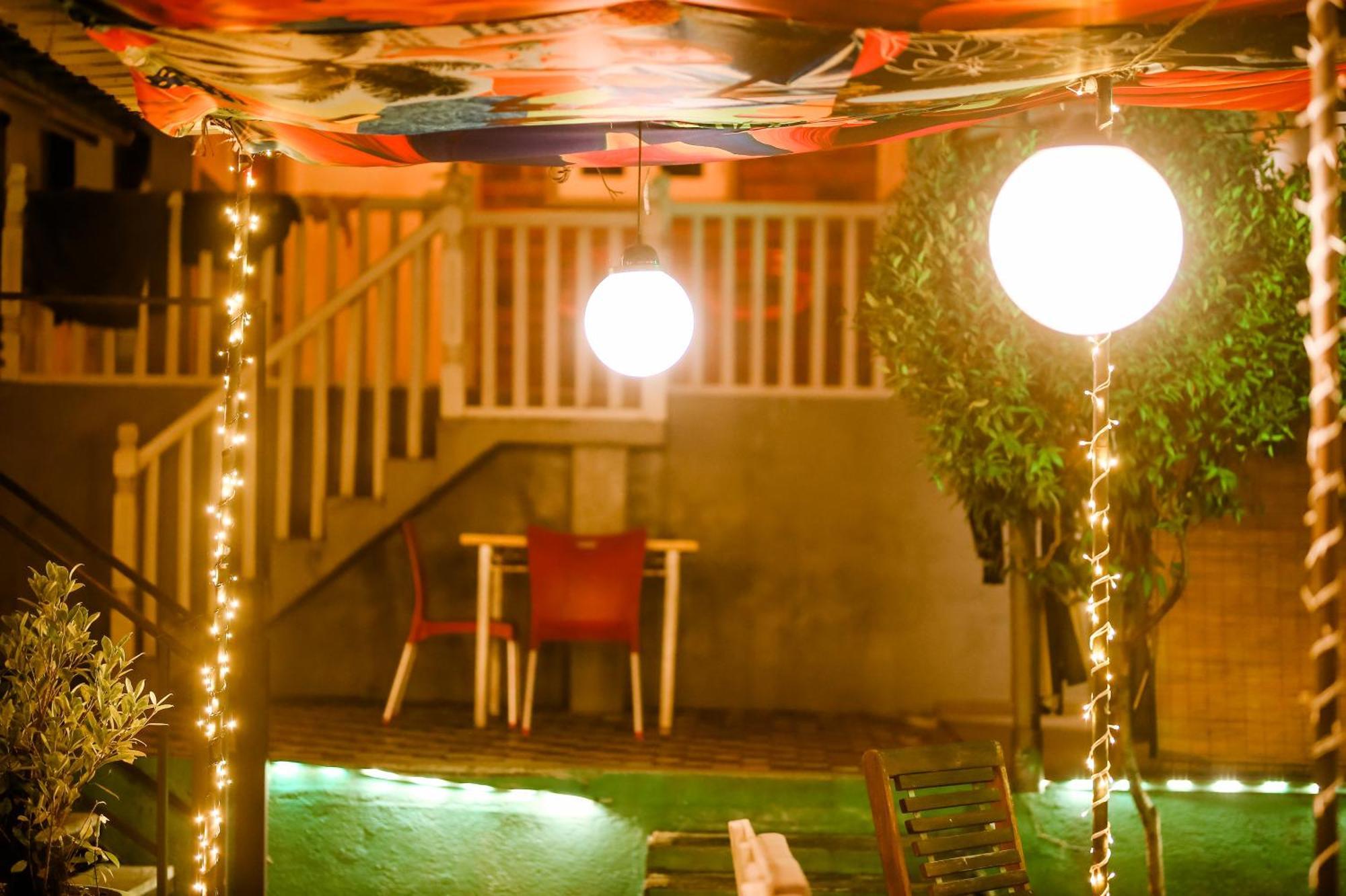 Hangover Hostels ミリッサ エクステリア 写真