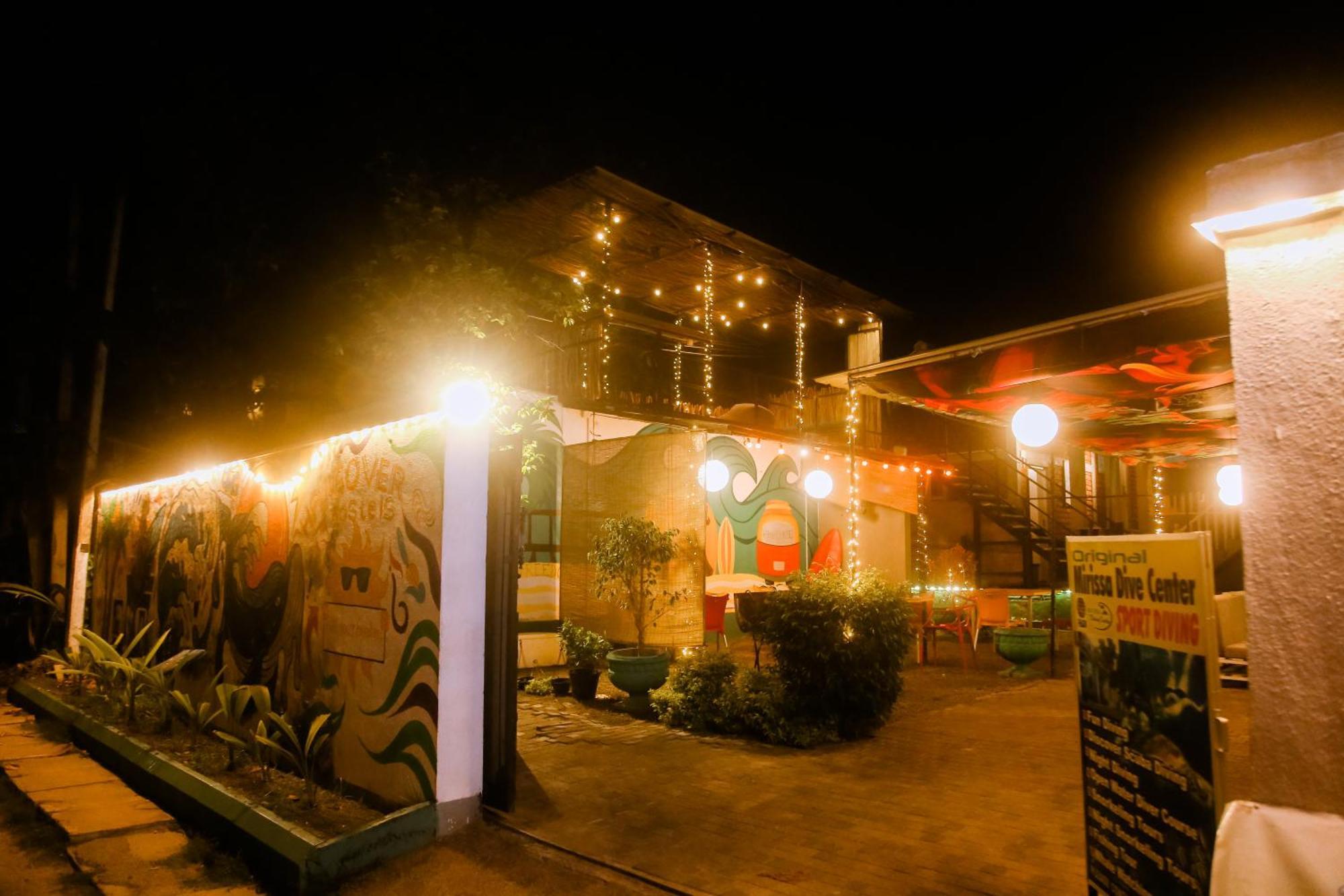 Hangover Hostels ミリッサ エクステリア 写真